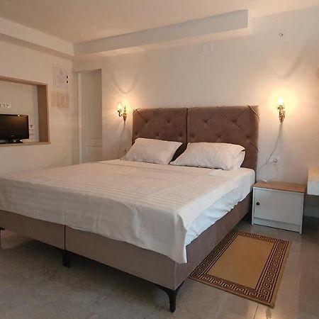 Aneli Rooms & Apartament Rovinj Exterior photo